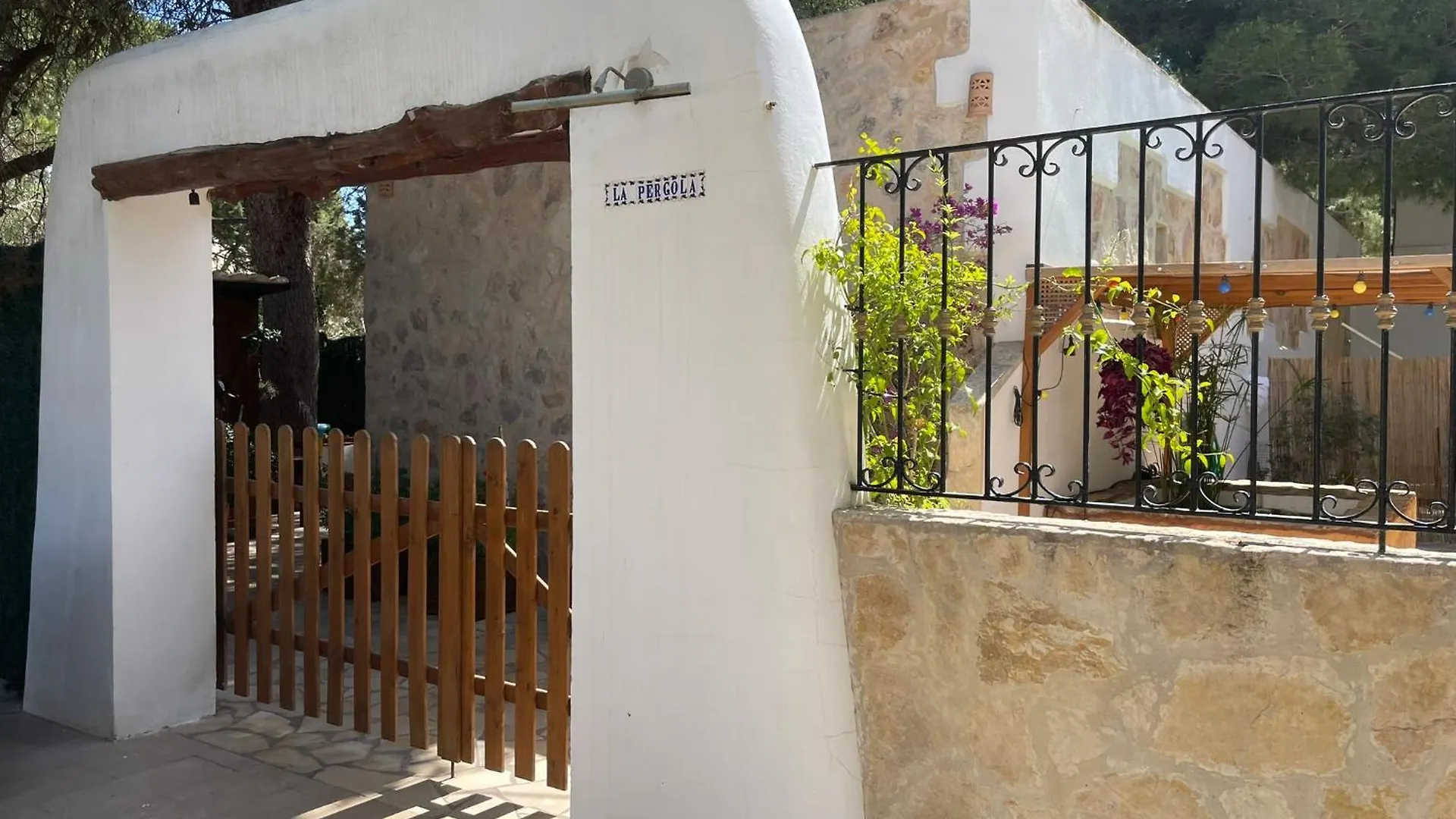 إس بويولس La Pergola Habitaciones Rusticas 0*, إس بويولس إسبانيا